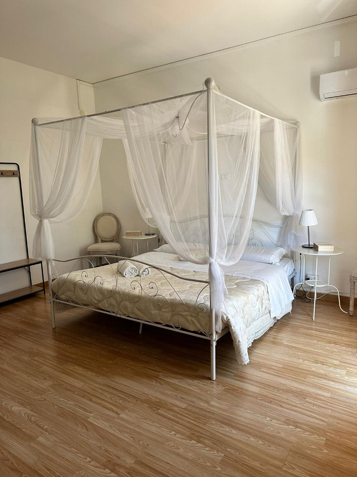 Doctor House Standard, Suites & Luxury Rooms Enna Exterior photo